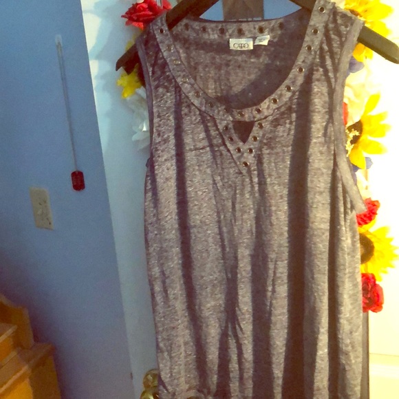Tank top - Picture 1 of 3